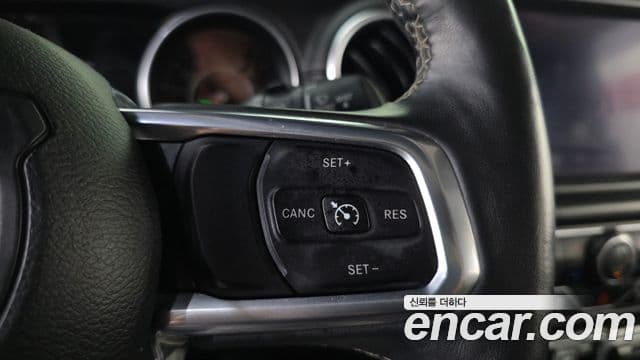 Jeep Wrangler 2018 — Photo 26/31