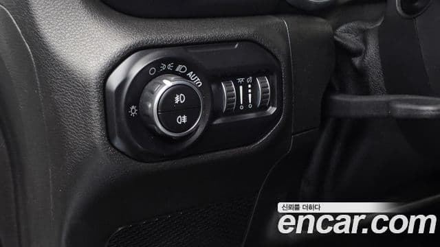 Jeep Wrangler 2018 — Photo 22/31