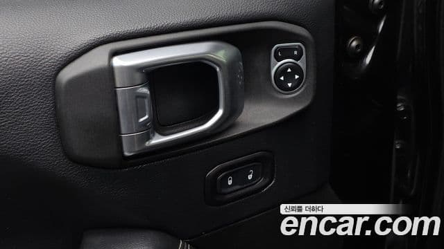 Jeep Wrangler 2018 — Photo 8/31