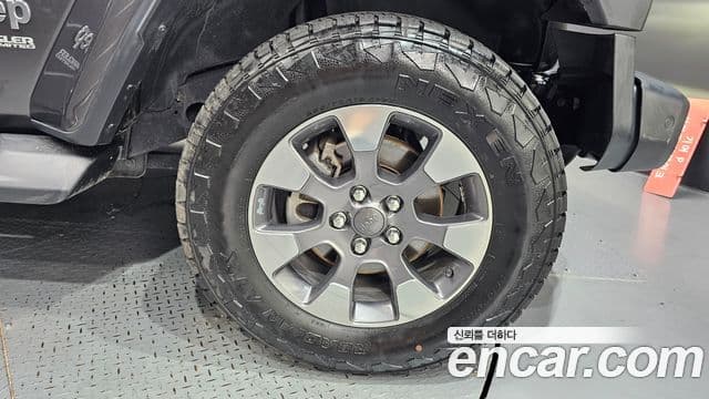 Jeep Wrangler 2019 — Photo 16/31