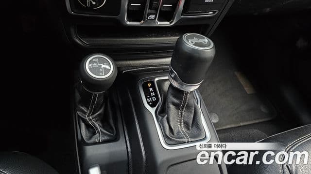 Jeep Wrangler 2019 — Photo 31/31