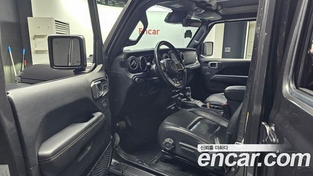 Jeep Wrangler 2019 — Photo 7/31