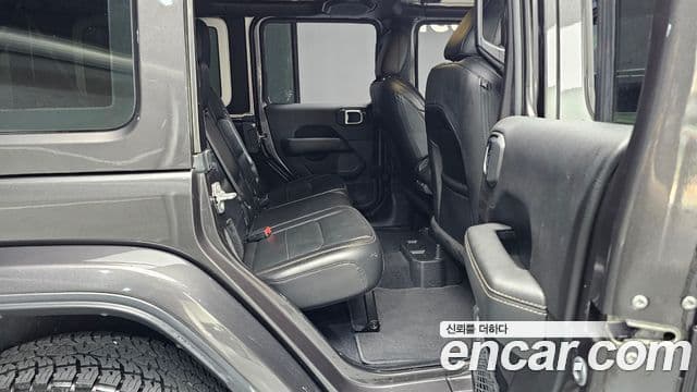 Jeep Wrangler 2019 — Photo 13/31