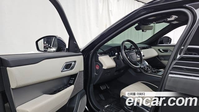 Land Rover Range Rover Velar 2019 — Şəkil 15/20