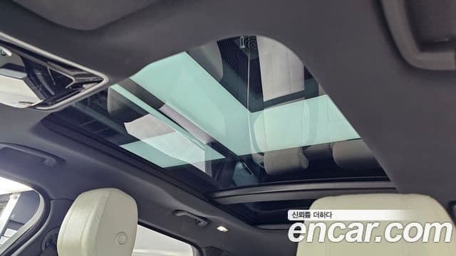 Land Rover Range Rover Velar 2019 — Şəkil 18/20