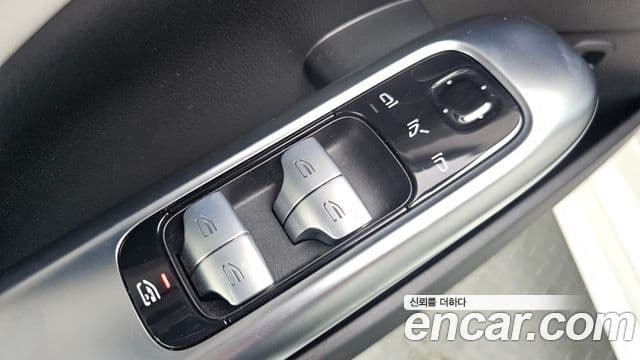 Mercedes-Benz C-Class 2022 — Şəkil 18/34