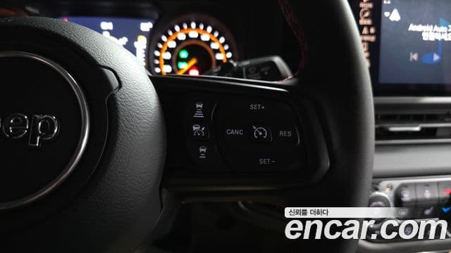 Jeep Wrangler 2024 — Photo 18/20