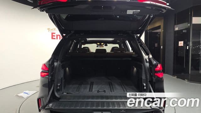 BMW X5M 2026 — Photo 7/20