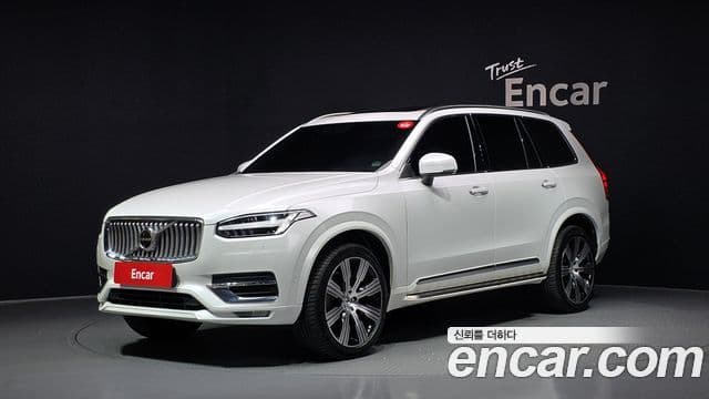 Volvo XC90 2021 — Фото 1/20