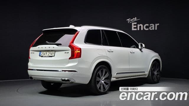 Volvo XC90 2021 — Фото 2/20