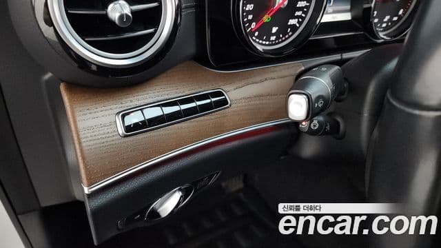 Mercedes-Benz E-Class 2020 — Фото 16/20