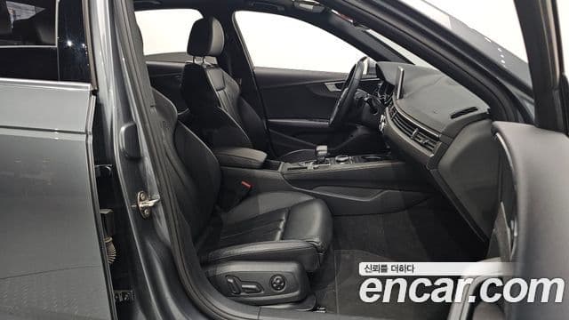 Audi A4 2019 — ფოტო 15/30