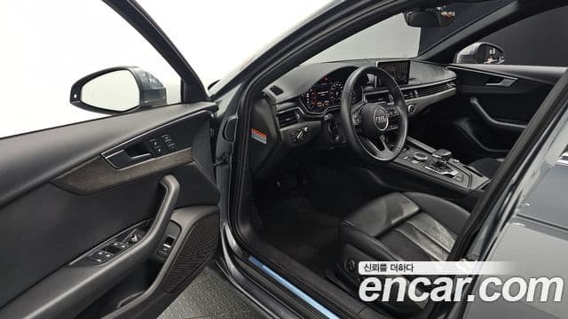 Audi A4 2019 — ფოტო 25/30