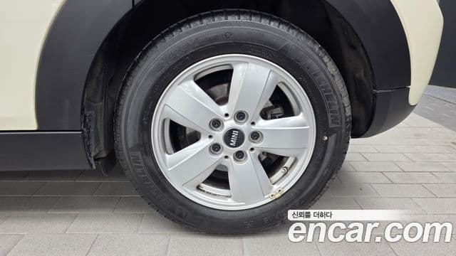 Mini Cooper 2018 — Şəkil 27/31