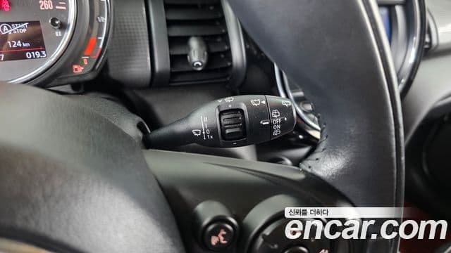Mini Cooper 2018 — Şəkil 18/31