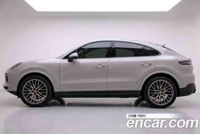 Porsche Cayenne 2022 — Photo 4/20