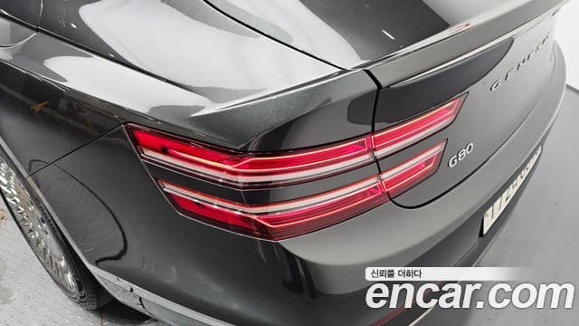 Genesis G80 2022 — ფოტო 22/33