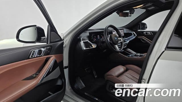 BMW X6 2025 — Фото 10/20