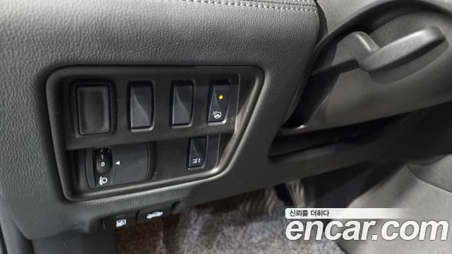 Renault Samsung QM6 2021 — Фото 19/20