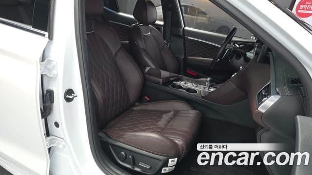Genesis G70 2022 — ფოტო 23/33