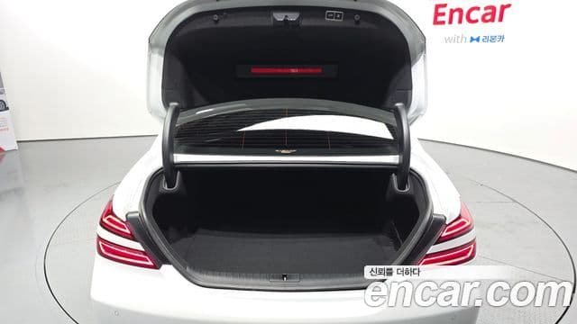 Genesis G70 2022 — ფოტო 21/33