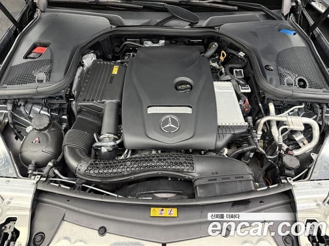 Mercedes-Benz E-Class 2022 — Фото 6/15