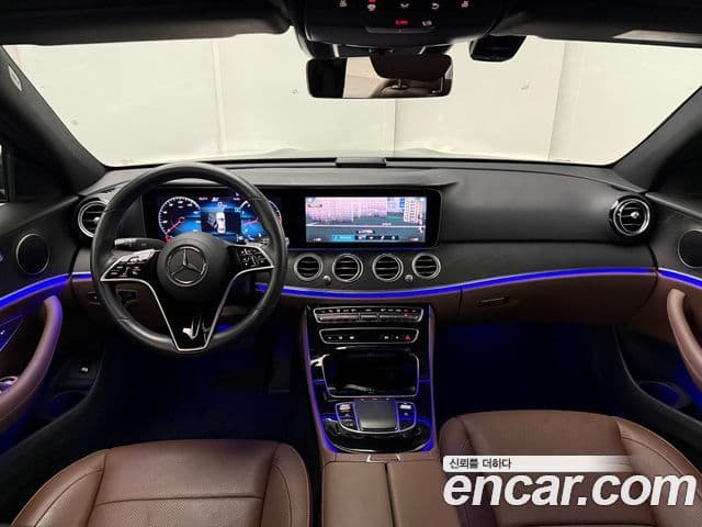 Mercedes-Benz E-Class 2022 — Фото 10/15