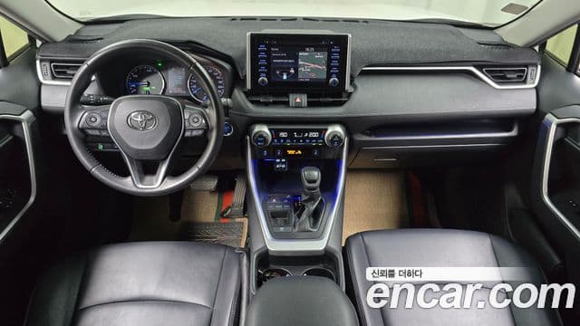 Toyota RAV4 2019 — Фото 7/20