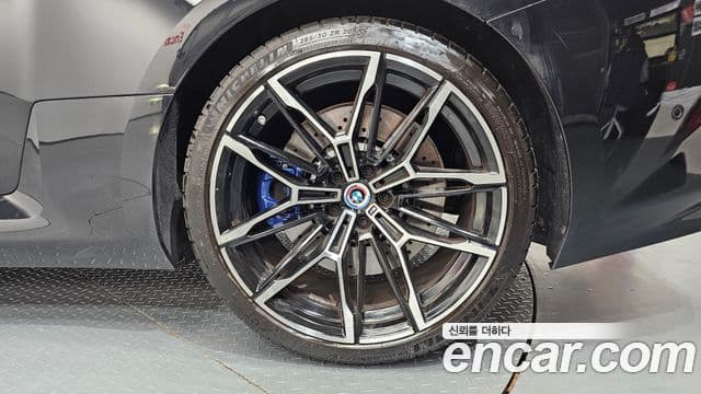 BMW M2 2024 — Photo 8/37