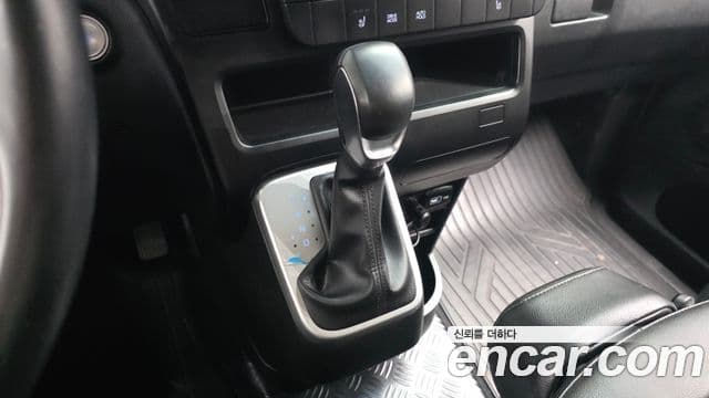Hyundai Staria 2021 — Фото 9/20