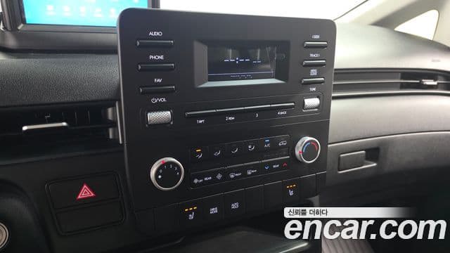 Hyundai Staria 2021 — Фото 16/20