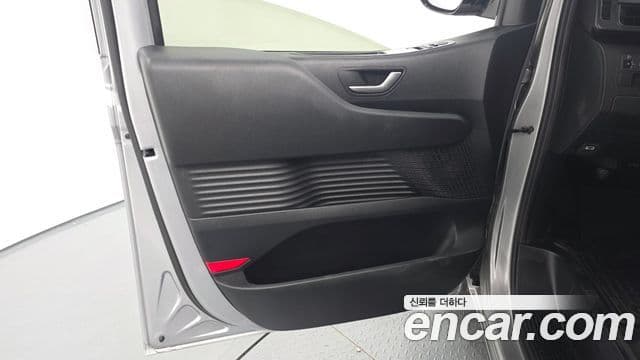 Hyundai Staria 2021 — Şəkil 21/31