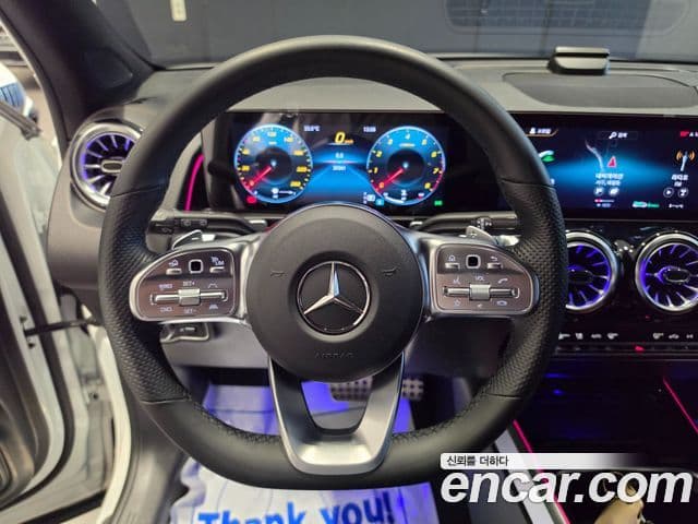 Mercedes-Benz GLB-Class 2023 — Фото 16/20