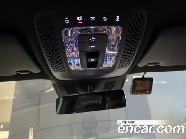 Mercedes-Benz GLB-Class 2023 — Фото 19/20