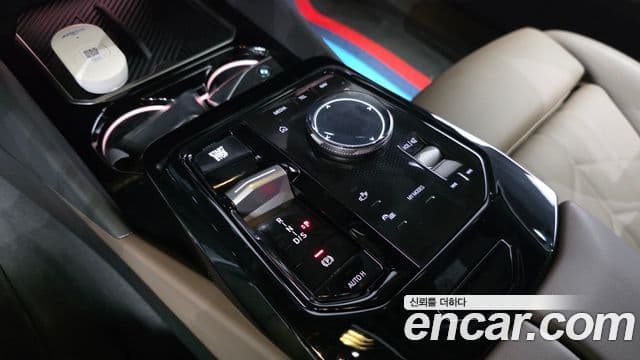 BMW 5 Series 2025 — Фото 9/20