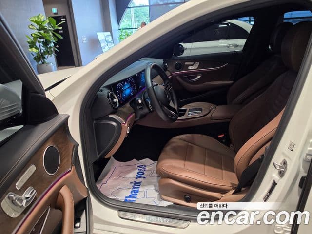 Mercedes-Benz E-Class 2023 — Şəkil 14/20