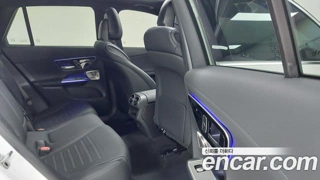 Mercedes-Benz GLC-Class 2024 — Фото 8/20