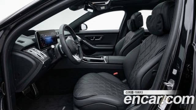 Mercedes-Benz S-Class 2025 — Photo 8/12