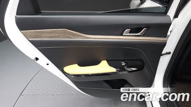 Kia K5 2021 — Photo 2/31