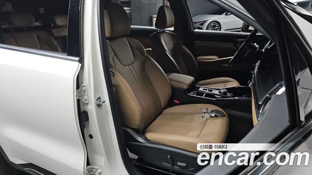 Kia Sorento 2025 — ფოტო 24/32