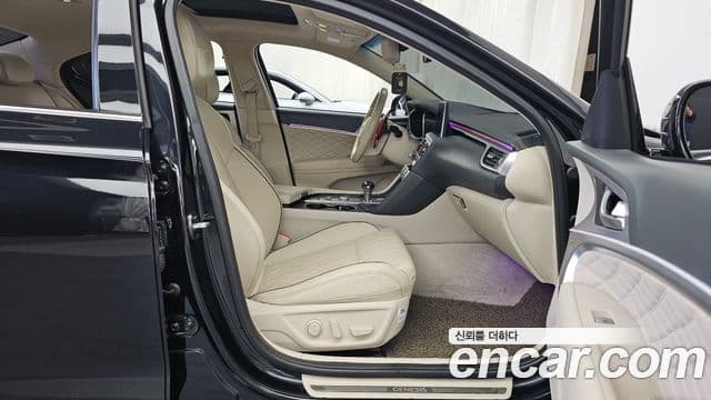 Genesis G70 2019 — Photo 7/20