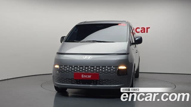 Hyundai Staria 2025 — Фото 3/20