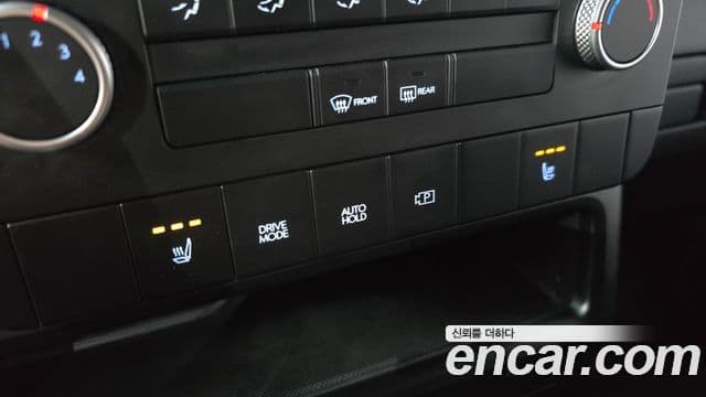 Hyundai Staria 2025 — Фото 18/20