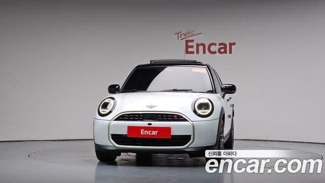 Mini Cooper S 2025 — Фото 3/20