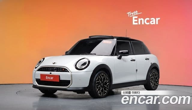 Mini Cooper S 2025 — Фото 1/20