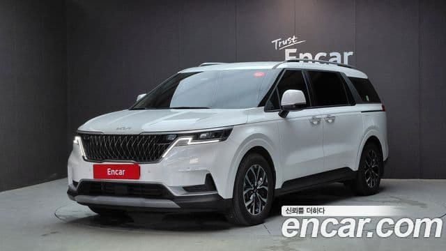 Kia Carnival 2022 — Фото 1/20
