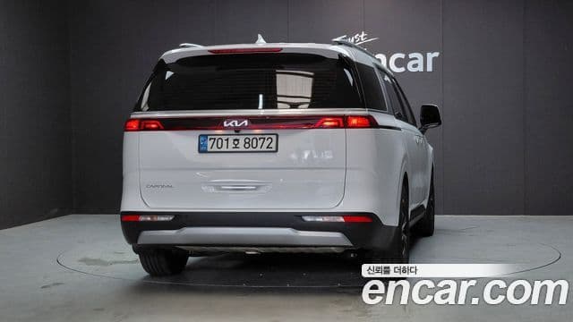 Kia Carnival 2022 — Фото 4/20