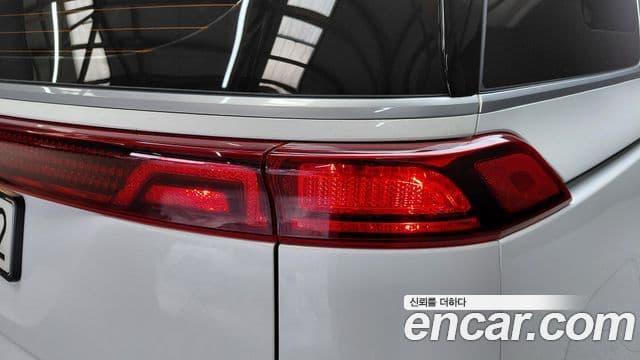 Kia Carnival 2022 — Şəkil 20/30