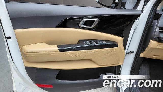 Kia Carnival 2022 — Şəkil 29/30