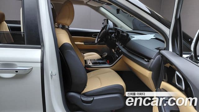 Kia Carnival 2022 — Şəkil 10/30